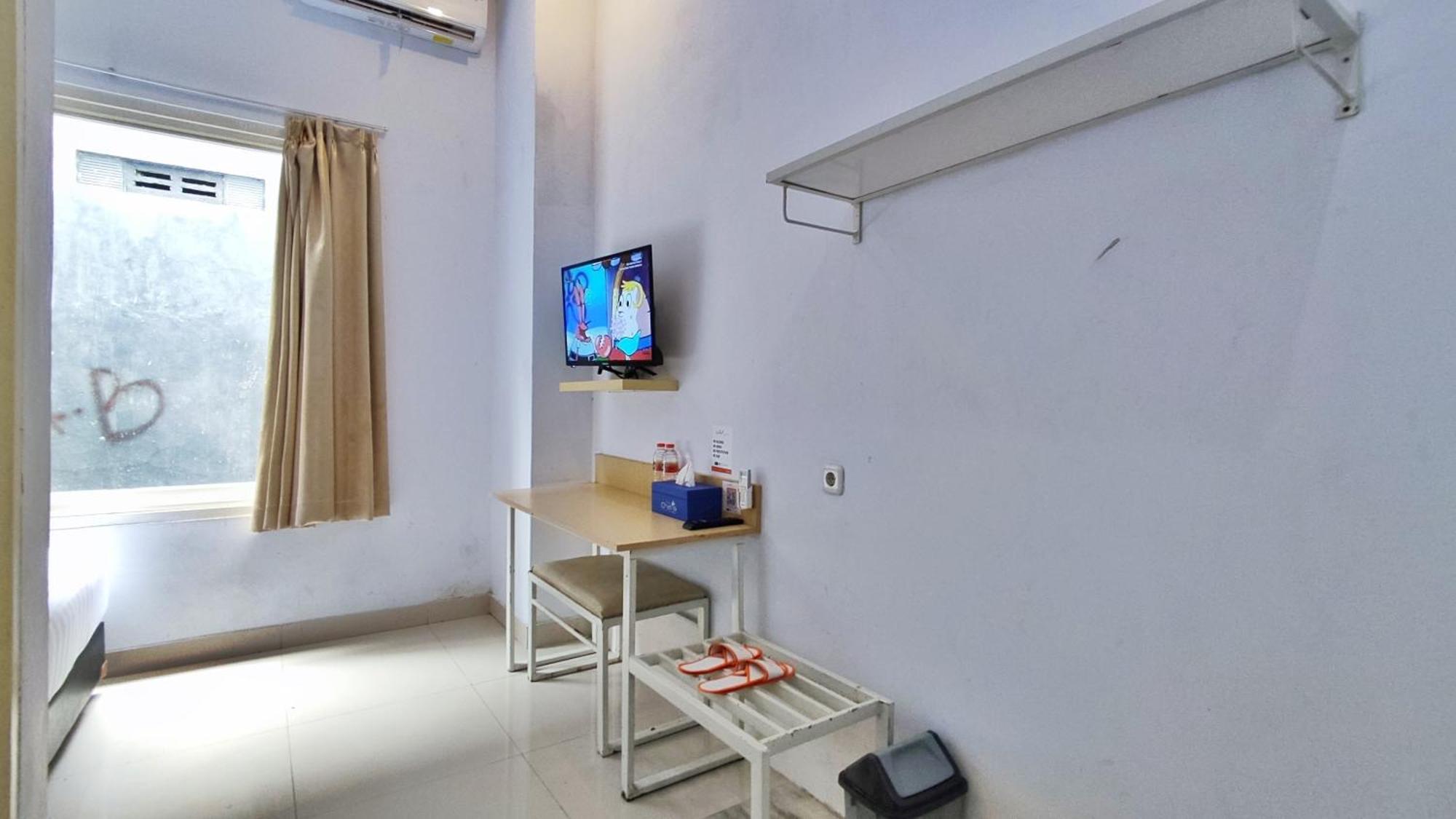 Votel Hotel Charis Tuban Tuban  Exterior foto