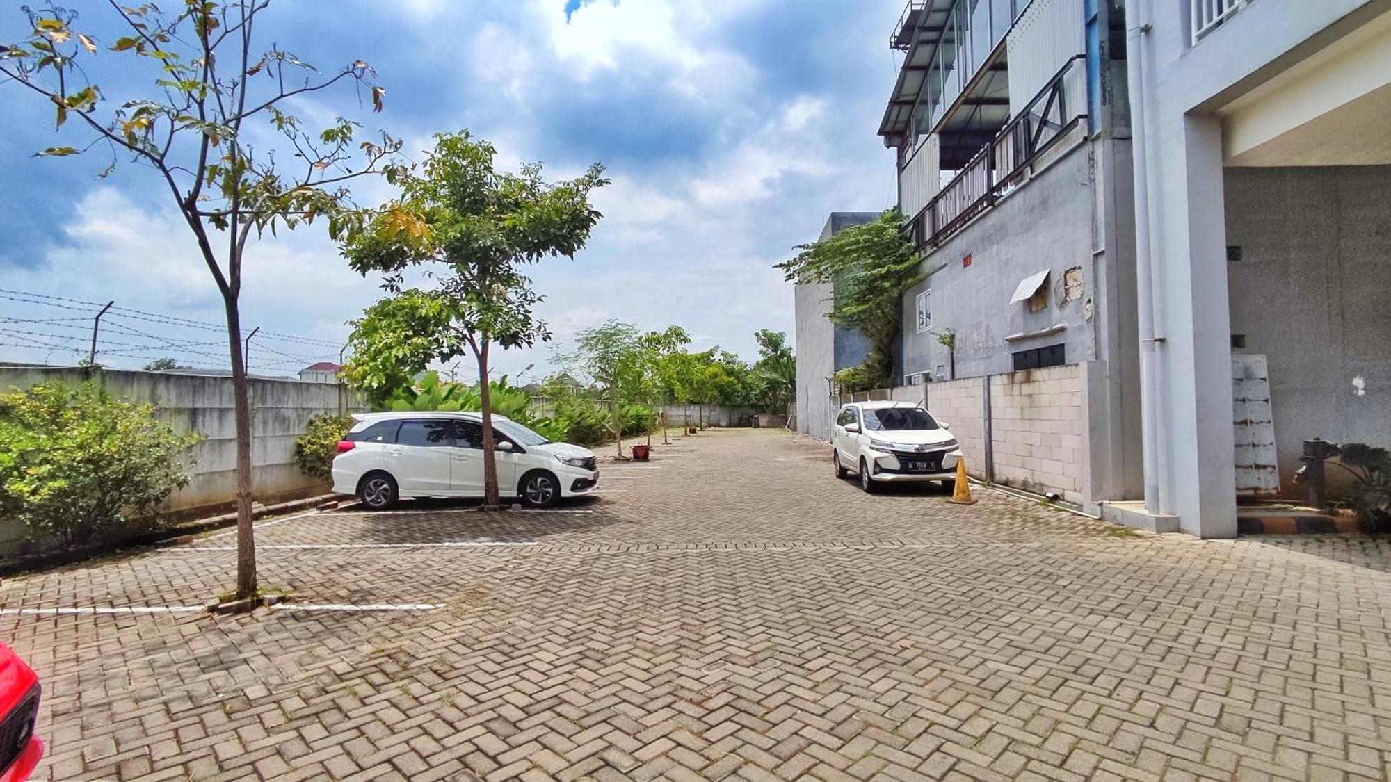 Votel Hotel Charis Tuban Tuban  Exterior foto